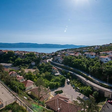 Apartman Leona Apartment Vrbnik Exterior foto