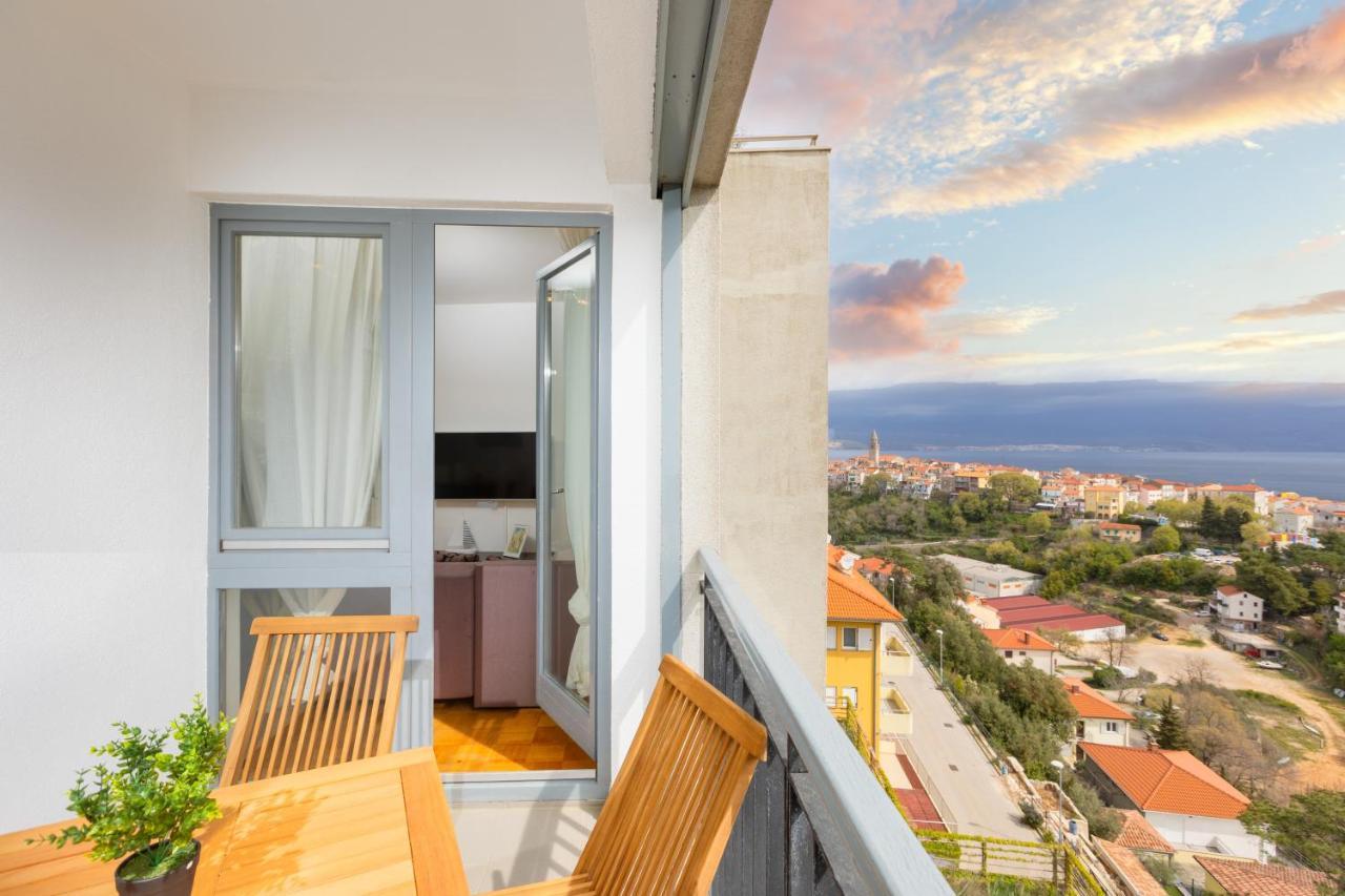 Apartman Leona Apartment Vrbnik Exterior foto